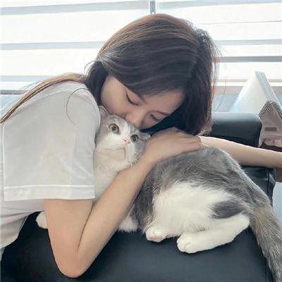 英谈女人