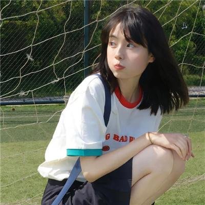 穿着鞋子的贝壳马塞尔